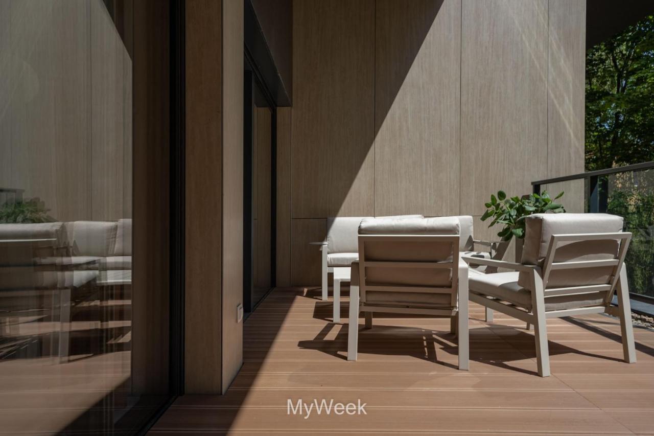 Ogrody Pieniawskie, Myweek Apartment