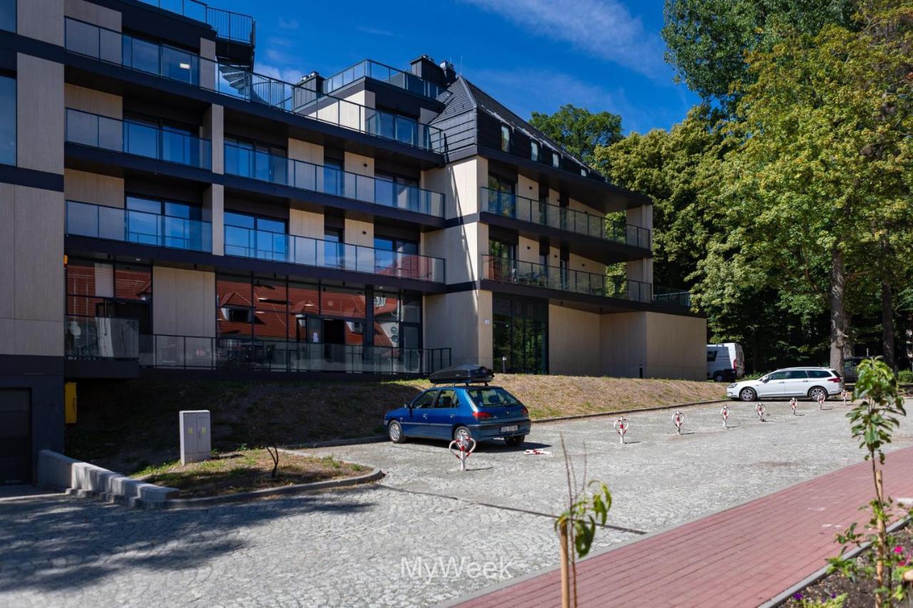 Apartment Ogrody Pieniawskie, Myweek *