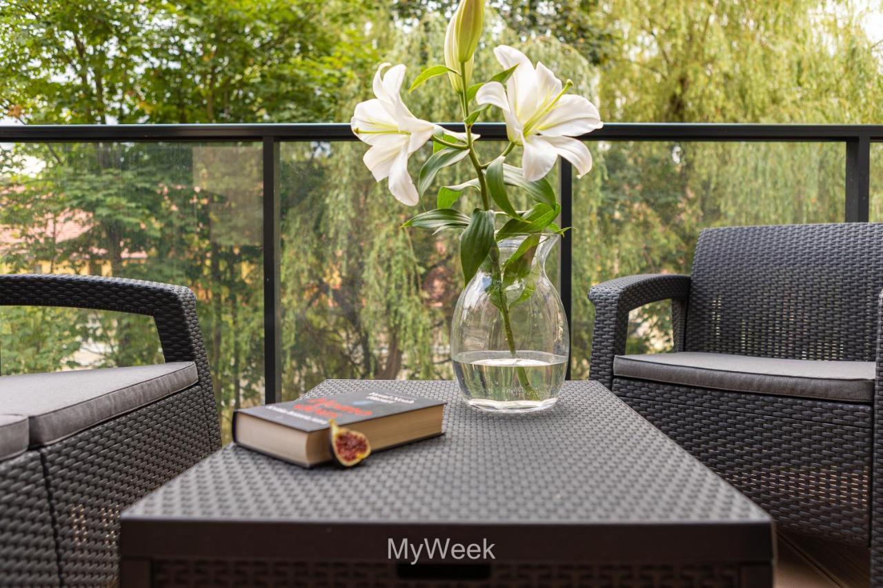 Ogrody Pieniawskie, Myweek Apartment *